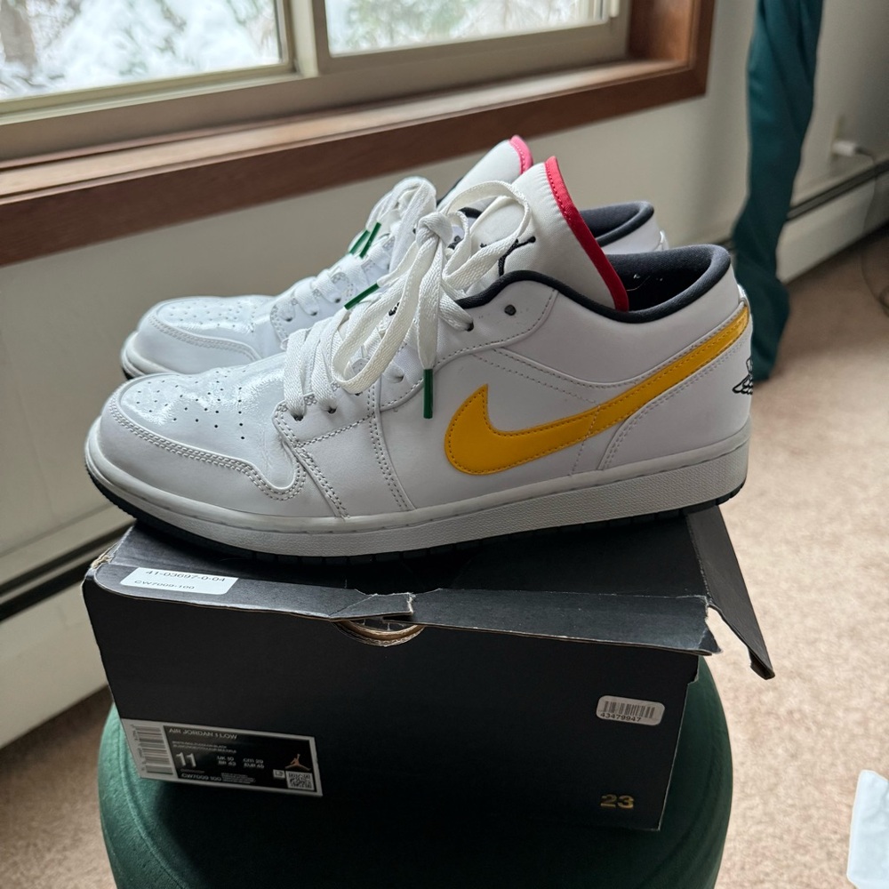 Air Jordan 1 Low white multi color men’s size 11